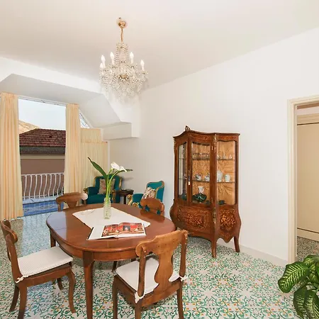 Mon Repos Villa